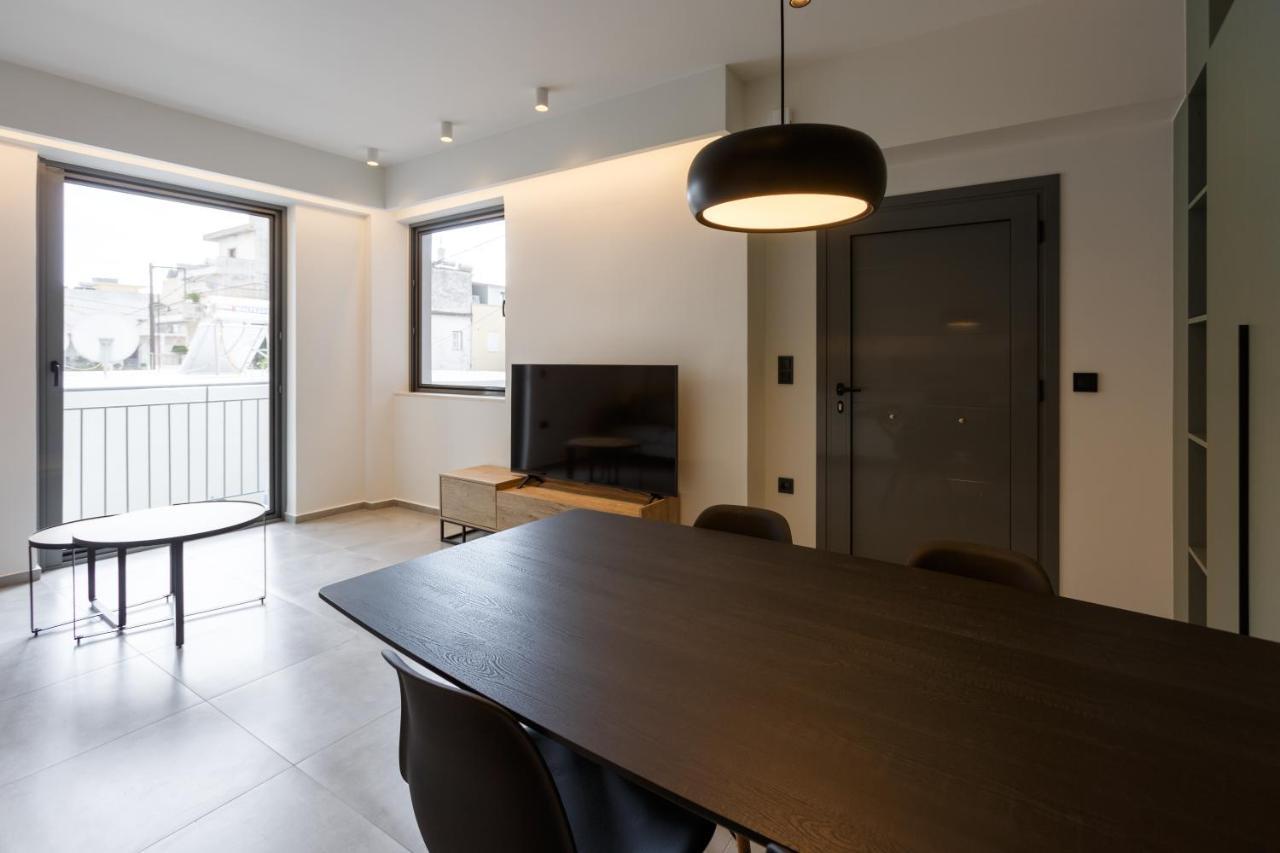 Studio W/King Size Bed Near The Heart Of Calamata Exterior foto