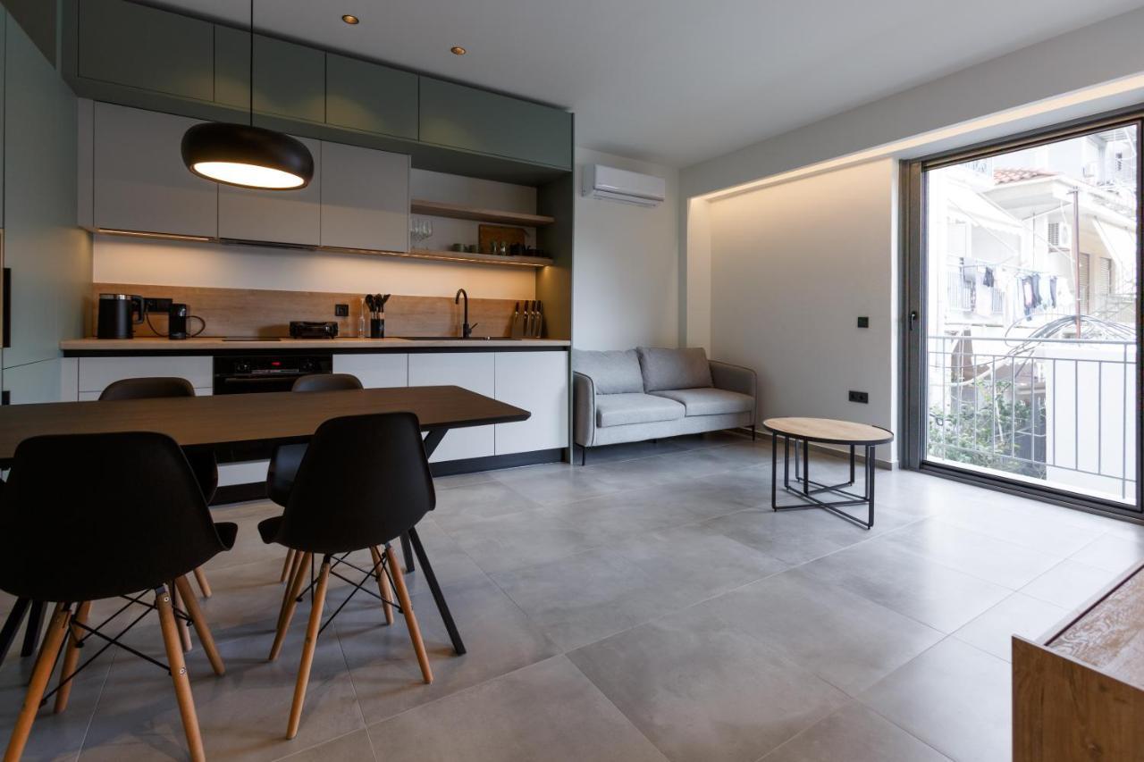 Studio W/King Size Bed Near The Heart Of Calamata Exterior foto