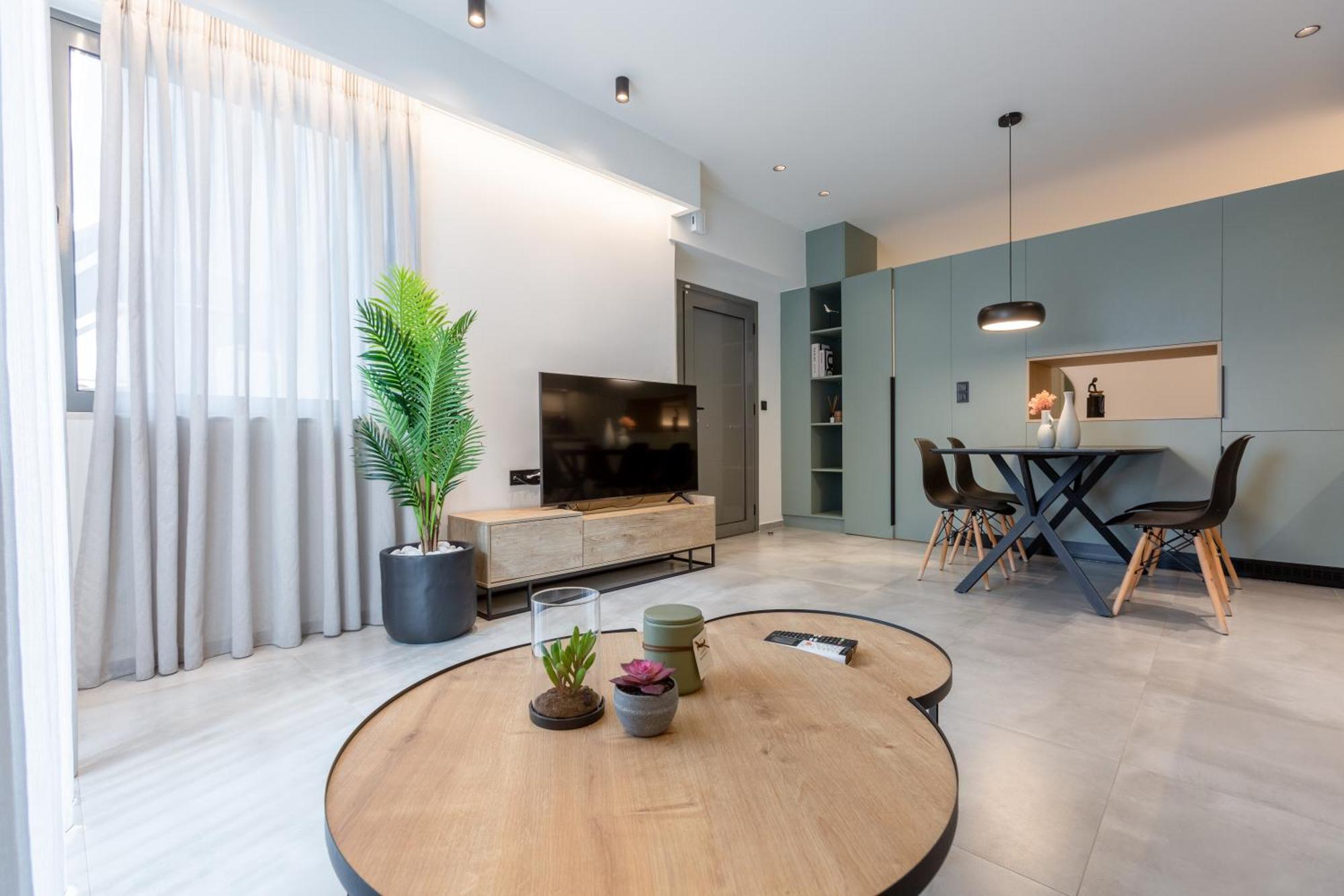 Studio W/King Size Bed Near The Heart Of Calamata Exterior foto